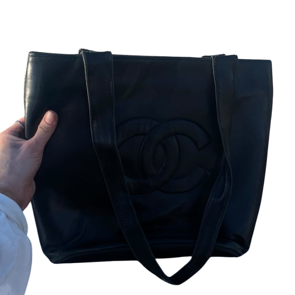 Black Elegant Shoulder Bag